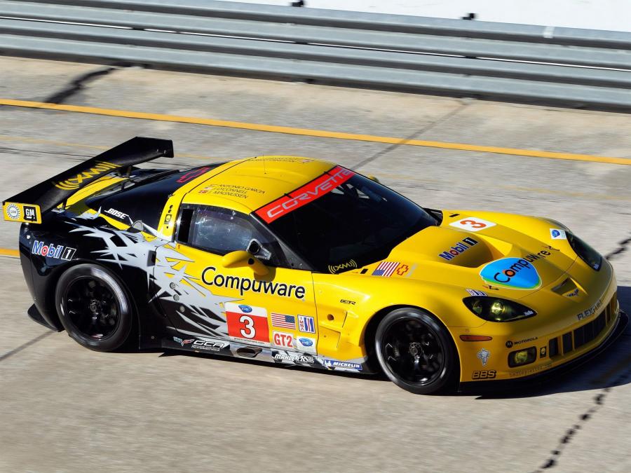  Chevrolet Corvette C6.R GT2 2010 года  (фото 10 из 16)
